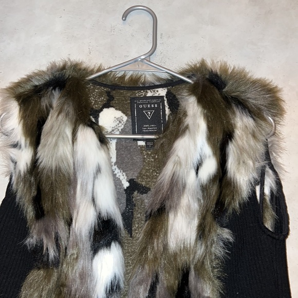 Sweater vest from guess Faux fur - Picture 3 of 7